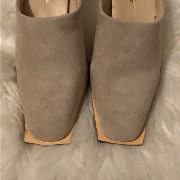 ✨NIB✨Lulu’s Ivory Suede Square Toe Mules - Picture 7 of 11